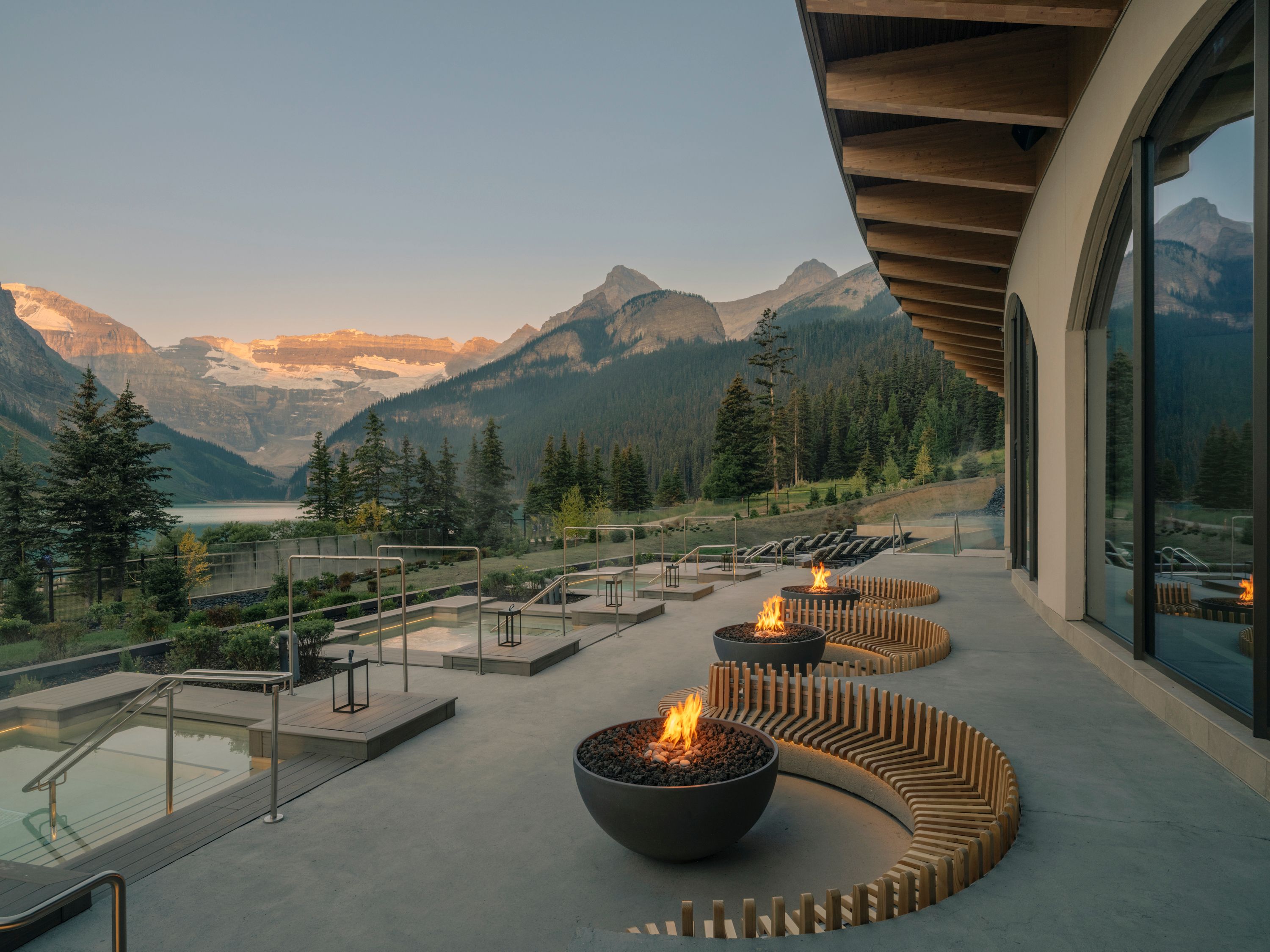 Fairmont Chateau Lake Louise Unveils a Spa Where the Mountains Are Part of the Treatment