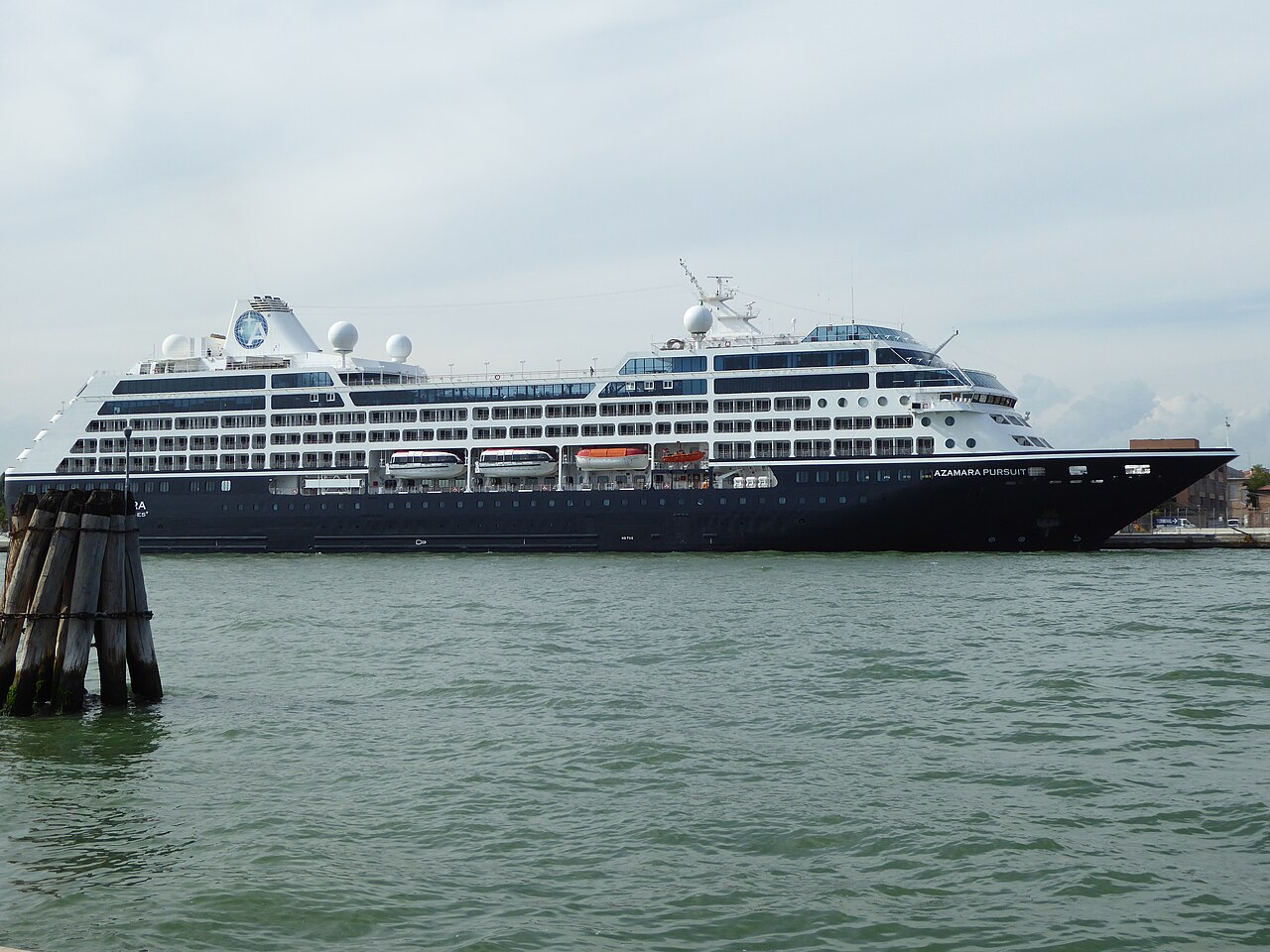 Azamara Pursuit
