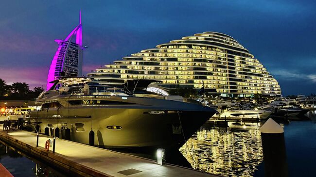 In Dubai, Cyrillic on the Menu Signals a Lasting Cultural Shift