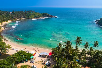 Russian Blogger's Sri Lanka Surprise: Empty Beaches, Spotty Wi-Fi, and Perfect Pineapples