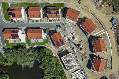 A Traveler's View: Contrasting Rural Life in Germany and Russia