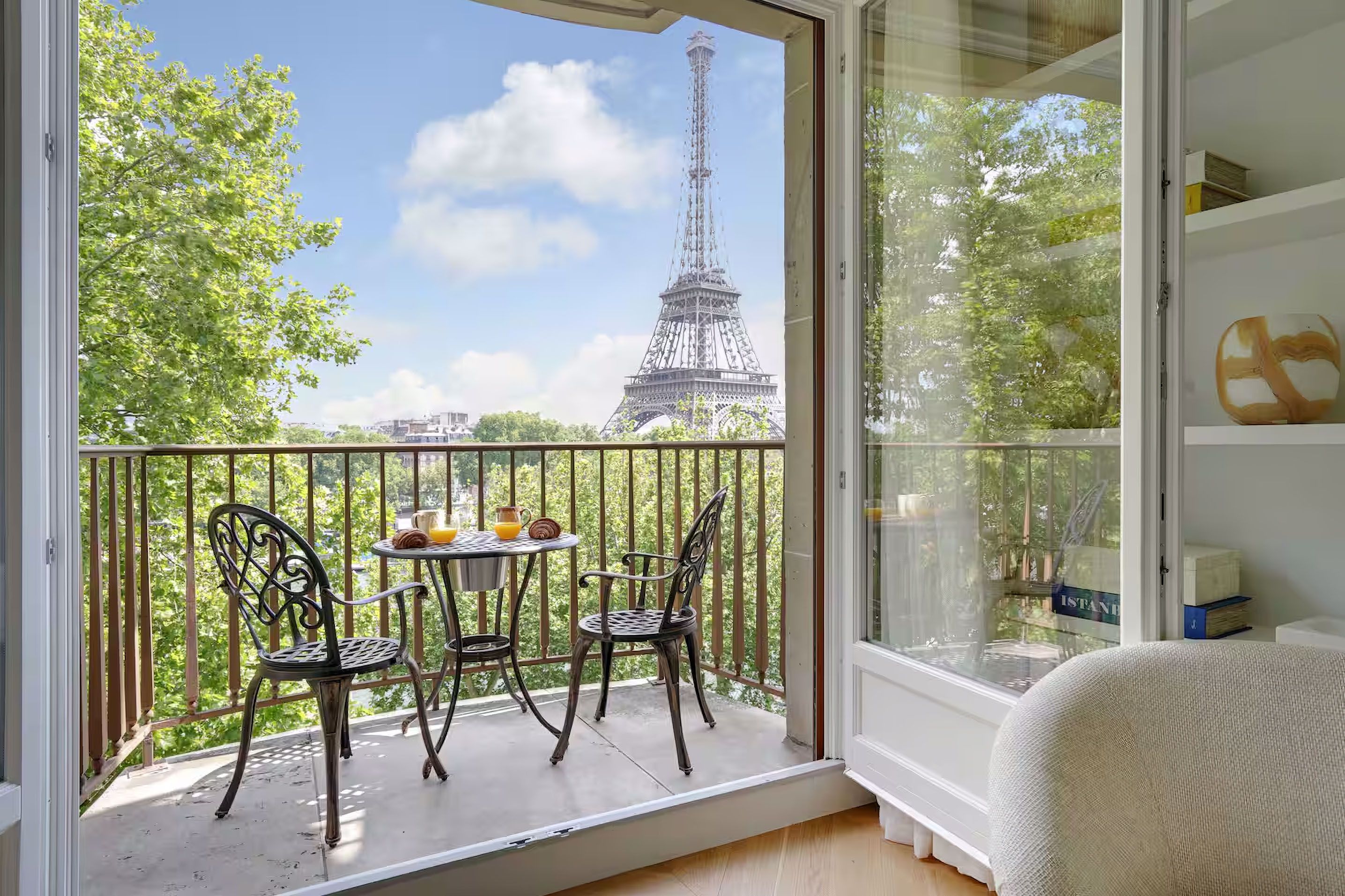 Seven Paris Rentals Where the Eiffel Tower Steals the Show